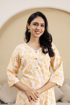 SUBHAN CLOTHING Women Floral Print A-line Kurta(Orange)