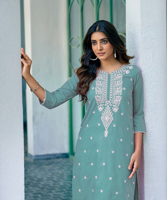 Skylee Women Chikan Embroidery, Embellished, Dyed/Ombre, Self Design Straight Kurta(Green)