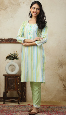AUZAAI COLLECTION Women Kurta Pyjama Set