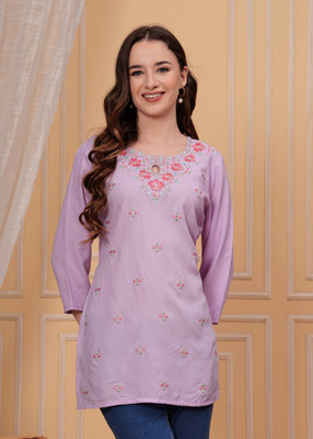 ALEXEY JAY Women Embroidered Straight Kurta(Red)