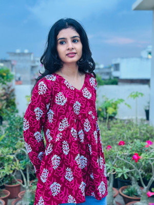 BLEVY Women Printed Straight Kurta(Maroon)