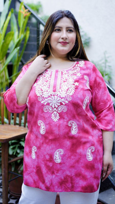 RopaDeModa Women Embroidered Straight Kurta(Pink)