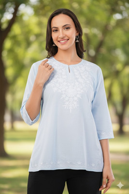 Kronia Women Embroidered Straight Kurta(Blue)