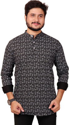 MADE IN THE SHADE Men Self Design Straight Kurta(Black)