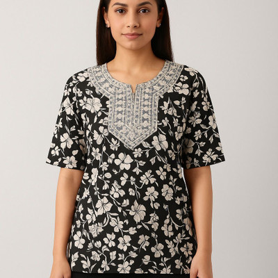 PP Clothing Women Floral Print A-line Kurta(Black, White)