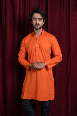 hamsafar Men Solid Straight Kurta(Orange)