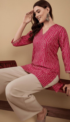 Mahira's Comfort Women Floral Print A-line Kurta(Blue)
