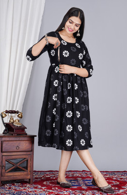 Loyster Women Printed Flared Kurta(Black)