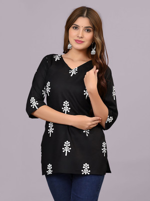 Kashonaa Women Printed Straight Kurta(Black, White)
