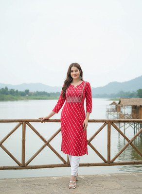 Sita Ramam Fashion Women Printed Straight Kurta(Pink)