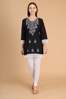 ZYRA LANE Women Embroidered Straight Kurta(Black)