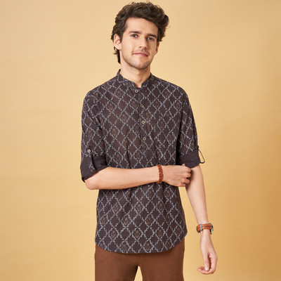 Indus Route by Pantaloons Men Solid Straight Kurta(Grey)