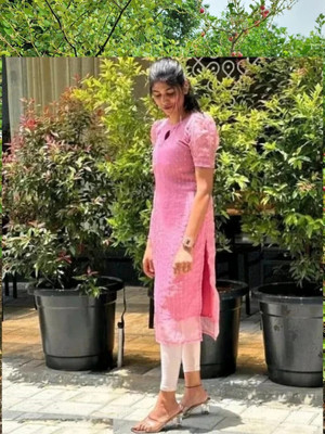 VHCK ENTERPRISE Women Embroidered A-line Kurta(Pink)