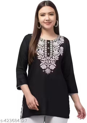 PAKIZAAZIZ Women Embroidered Straight Kurta(Black)