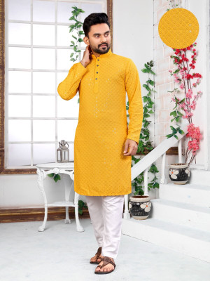 Wearbird Men Embellished Straight Kurta(Yellow)