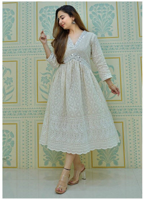 bhavesh Women Chikan Embroidery Anarkali Kurta(White)