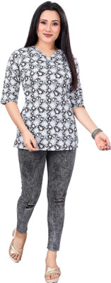 FINIFAB Women Printed, Geometric Print A-line Kurta(White, Grey)