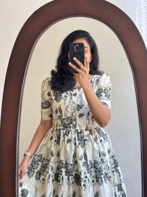 ISRANI Women Printed Anarkali Kurta(White)