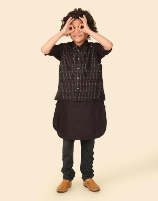 Fabindia Boys Woven Design Straight Kurta(Black)