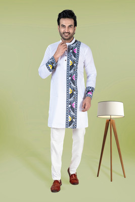 RIKTA Men Self Design Straight Kurta(White, Black)