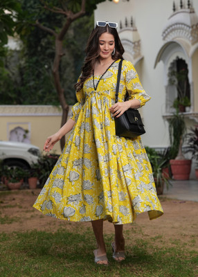 Demirner Women Self Design Anarkali Kurta(Yellow)