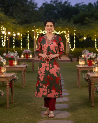maaesa Women Printed Straight Kurta(Red)