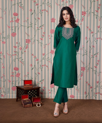 Ode by House of Pataudi Women Embroidered Straight Kurta(Green)
