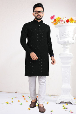 VALAKI Men Embroidered Straight Kurta(Black)