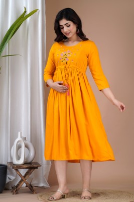 SN STUDIO Women Embroidered A-line Kurta(Yellow)