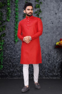 ORIFAB Men Solid Straight Kurta(Red)
