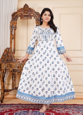 Style n Selfie Women Embroidered, Printed Anarkali Kurta(Blue)