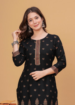 Dk Fab Women Striped Straight Kurta(Black)