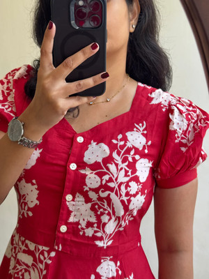 Guru Maharaj Women Fit and Flare Red, White Midi/Calf Length Dress