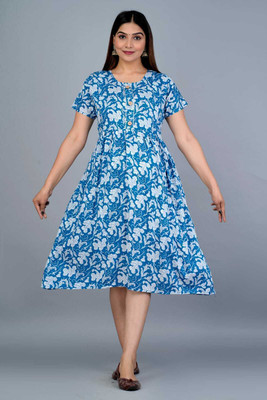 Madhurima Collection Women Floral Print Gown Kurta(Blue)