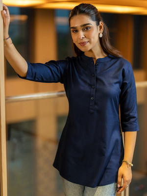LIBAS Women Solid Straight Kurta(Blue)