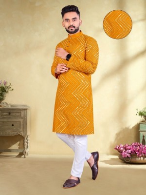 ZURIKA FASHION Men Embroidered Straight Kurta(Yellow)