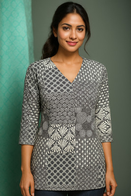 Anvi creation Women Printed A-line Kurta(Black)