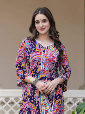 QUEENSFAB Women Embroidered Straight Kurta(Purple)
