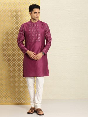 House of Pataudi Men Woven Design Straight Kurta(Purple)