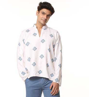 Studd Muffyn Men Embroidered Straight Kurta(White)