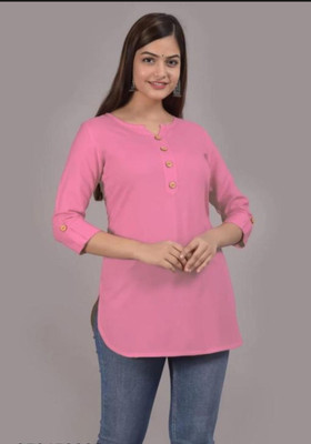 GoldetEra Women Solid Straight Kurta(Pink)