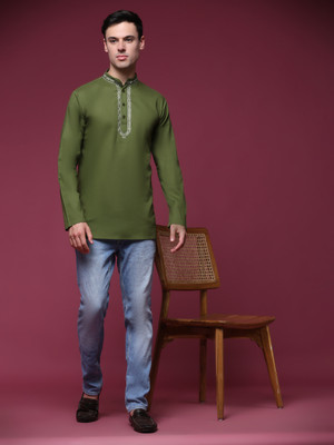 SKAVIJ Men Solid Straight Kurta(Green)