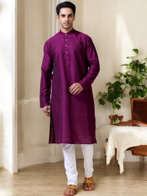 Tattva Men Solid Straight Kurta(Purple)