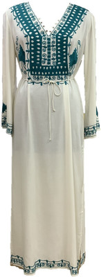 SILVER CRESCENT Women Embroidered Straight Kurta(White)