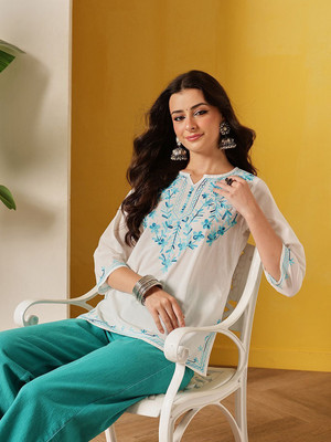 Fembliss Women Embroidered Straight Kurta(White)