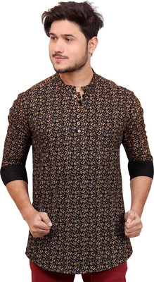 MADE IN THE SHADE Men Self Design Straight Kurta(Gold, Black)
