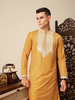 House of Pataudi Men Solid Straight Kurta(Yellow)