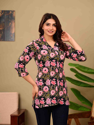 Yanvi Women Printed Cape Top Kurta(White)