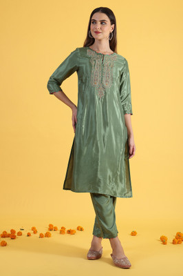 W Women Embroidered Straight Kurta(Green)