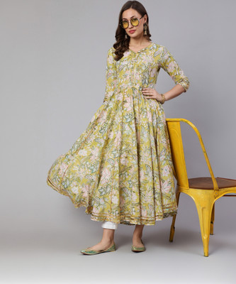 Women Click Women Printed Flared Kurta(Green)